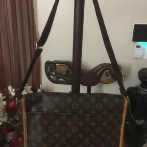 Louis Vuitton cross body bag or purse